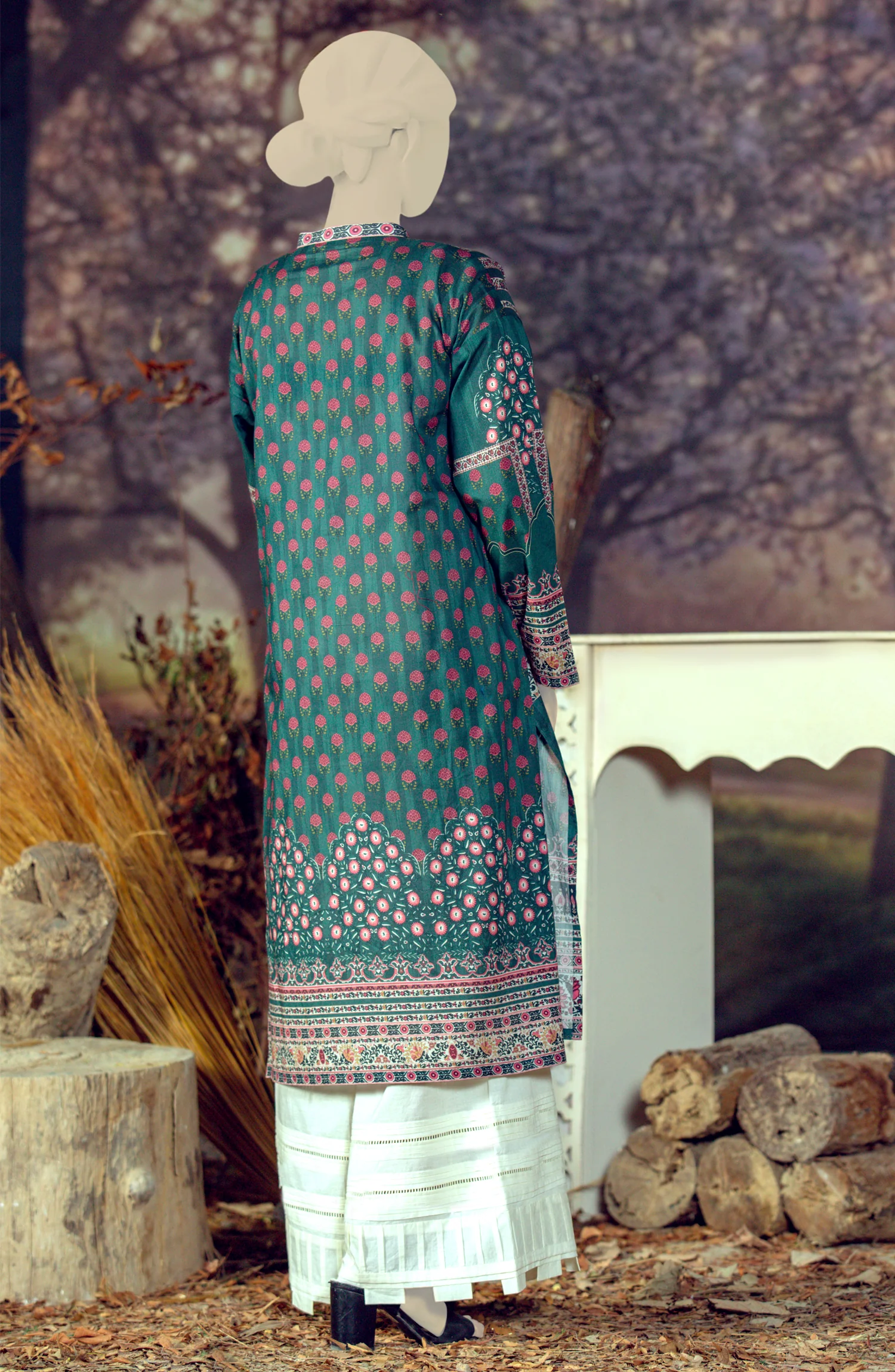 WOMEN UZBEK CARPET 1PC STITCHED KURTI - Image 3